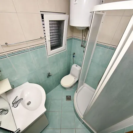 Ledinko 1 By Interhome *